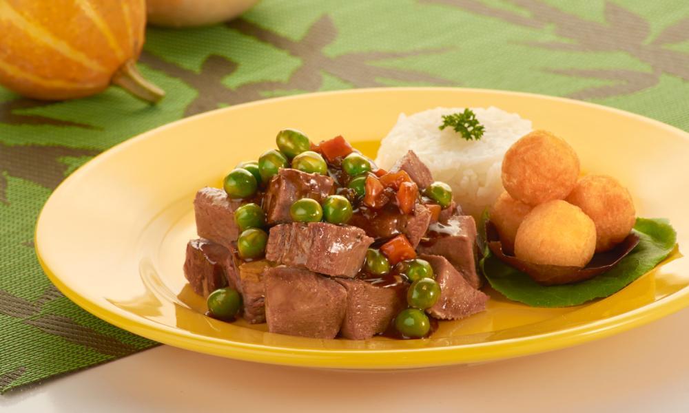 Lengua en Salsa de Verduras y Soya
